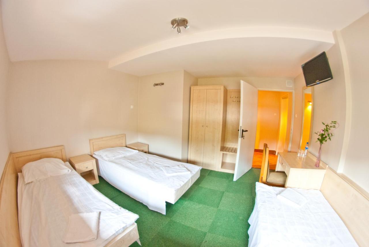 Maraton Hotel Lubenia Bilik gambar